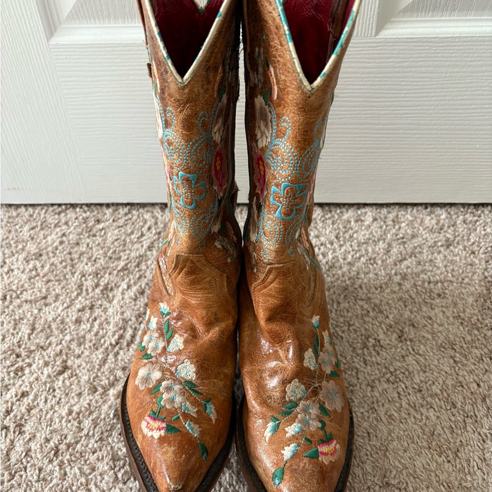 Macie Bean Tan Floral Embroidered Heeled Boots
